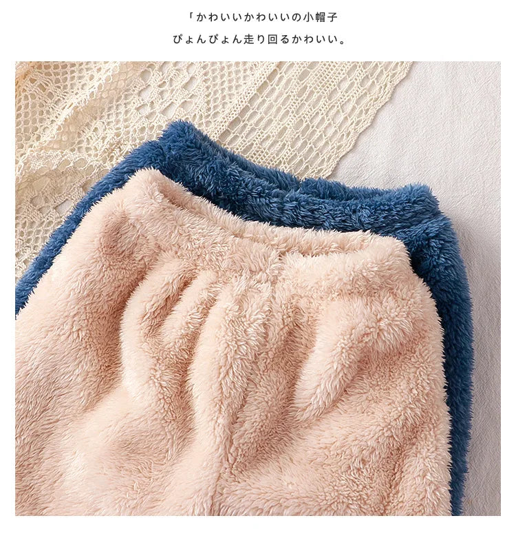 Kinder Schlafanzug Fleece Bär Kapuze – warmer Pyjama Winter – Produktansicht 14