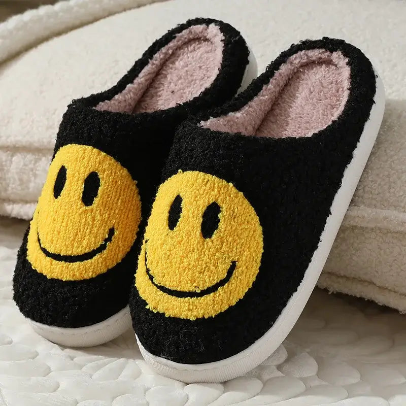 Smiley Hausschuhe Plüsch – Pantoffeln rutschfest – Produktansicht 6