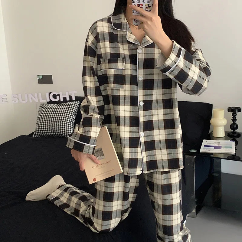 Damen Schlafanzug lang gemustert – Pyjama Set Herbst – Produktansicht 3