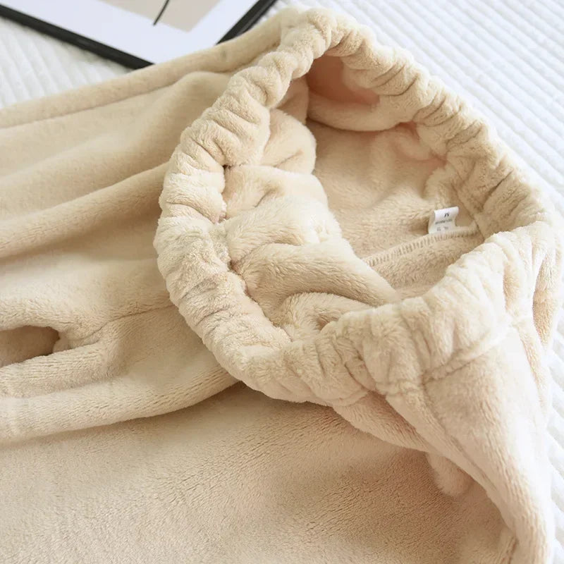 Paar Flanell Schlafanzug mit Kapuze – warmer Pyjama Winter – Produktansicht 3